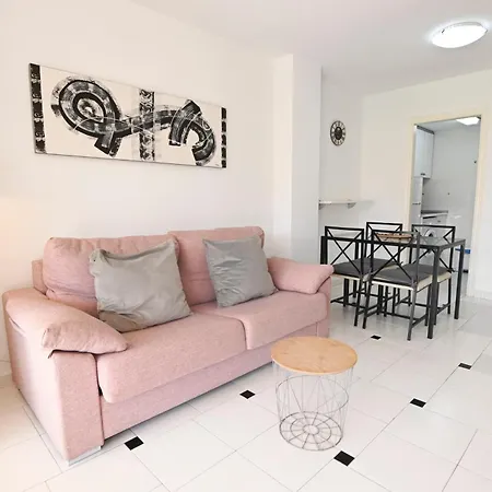 Edificio Apolo 7 Apartment *