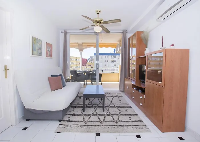 Edificio Apolo 7 * 칼페