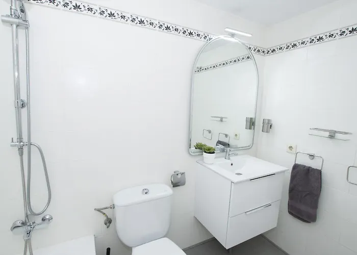 Edificio Apolo 7 * 칼페